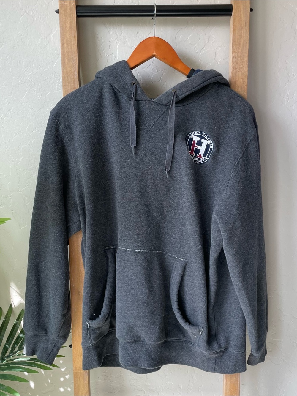 Tommy Hilfiger Charcoal Gray Pullover Hoodie with Logo Patch